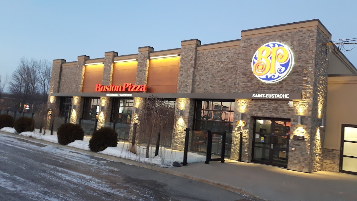 Boston Pizza Qc J7P 4X5